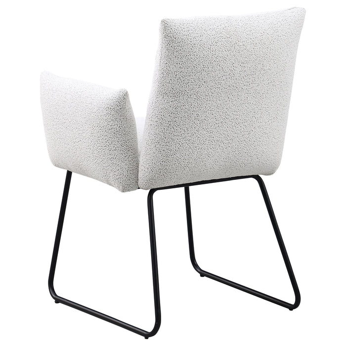 Ackland Dining Arm Chair - Home Furniture And More (Brentwood, MD)