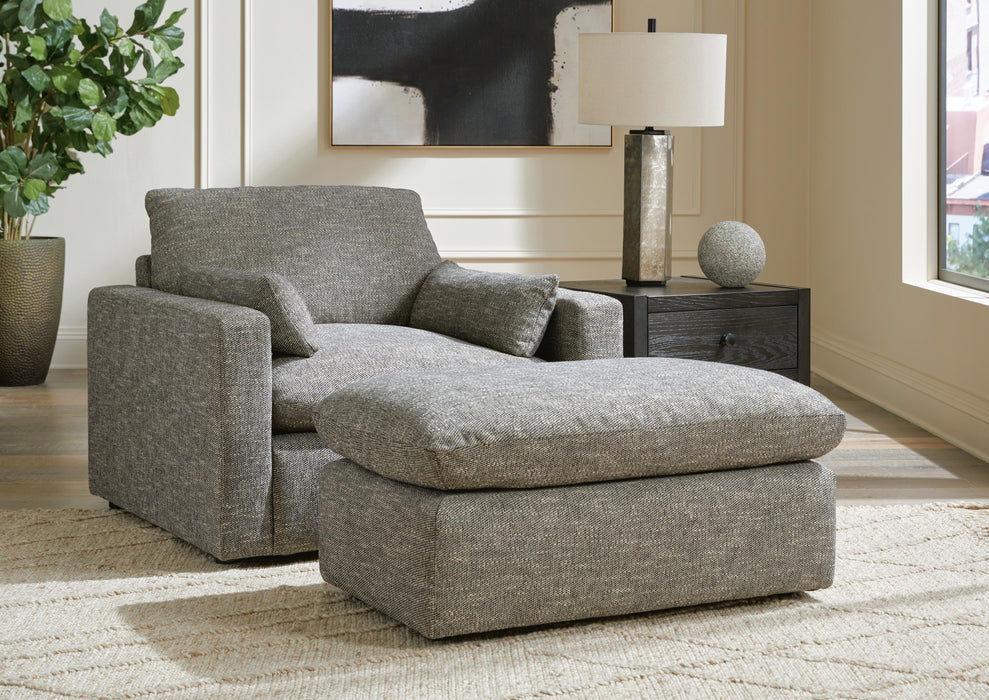 Dramatic Living Room Set - Home Furniture And More (Brentwood, MD)