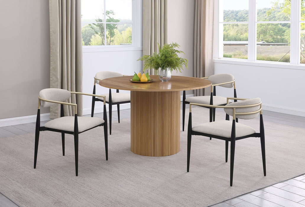 Bradbury Dining Arm Chair - Home Furniture And More (Brentwood, MD)