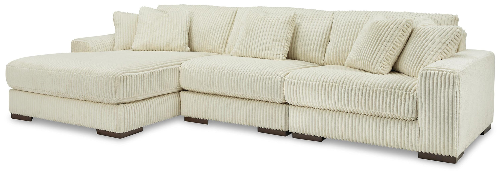 Lindyn Sectional with Chaise - Home Furniture And More (Brentwood, MD)