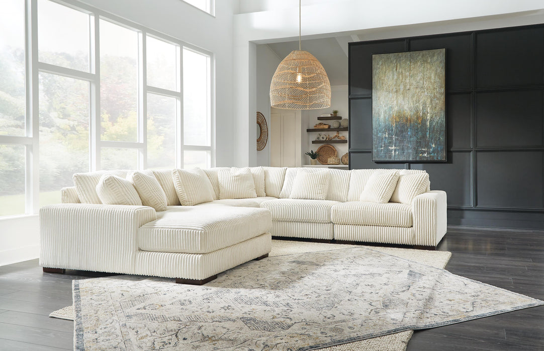 Lindyn Living Room Set - Home Furniture And More (Brentwood, MD)
