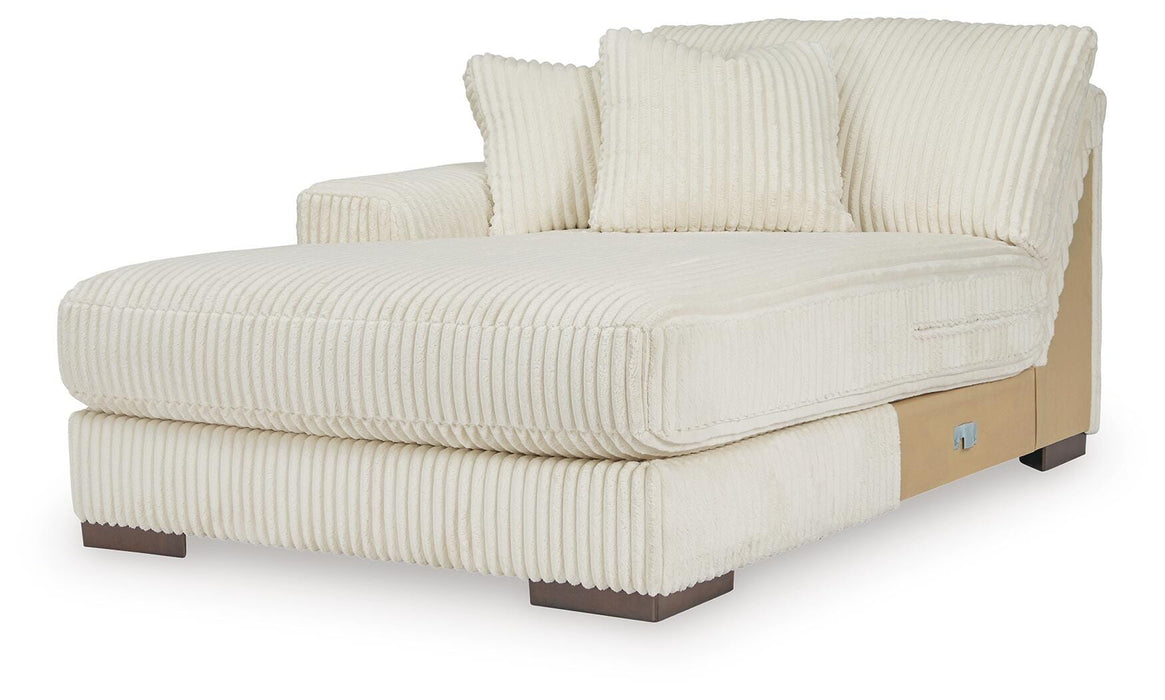 Lindyn Sectional with Chaise - Home Furniture And More (Brentwood, MD)