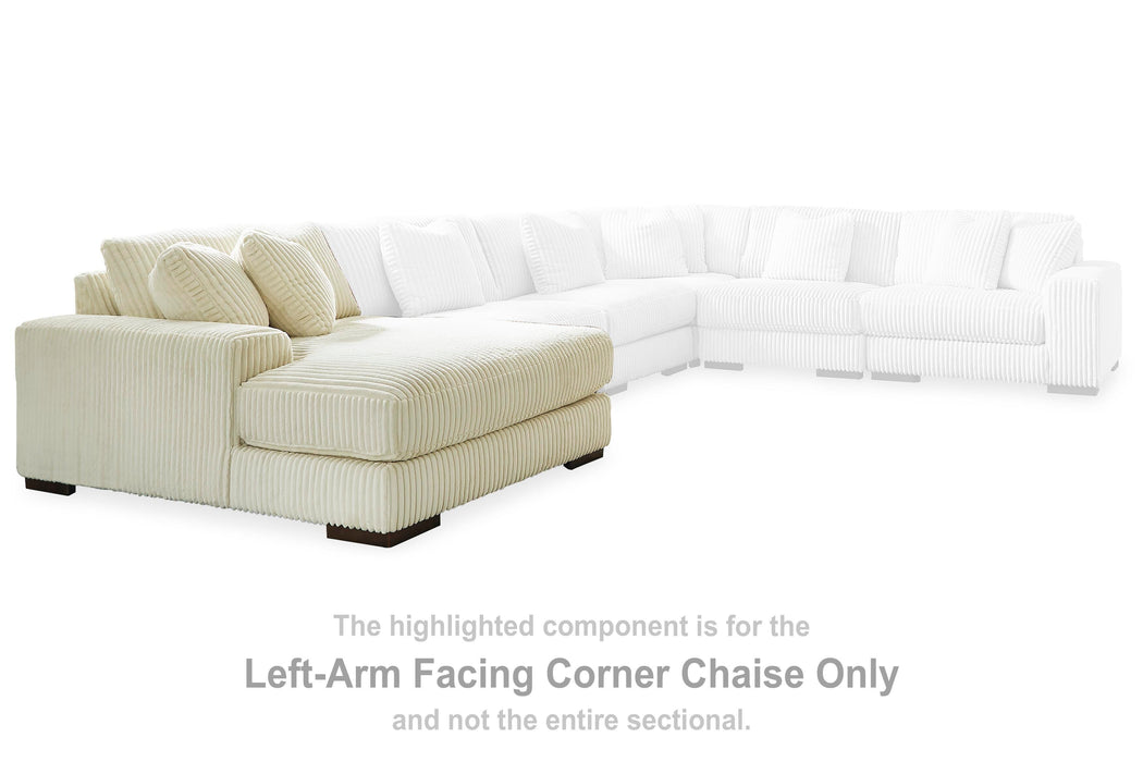 Lindyn Sectional with Chaise - Home Furniture And More (Brentwood, MD)
