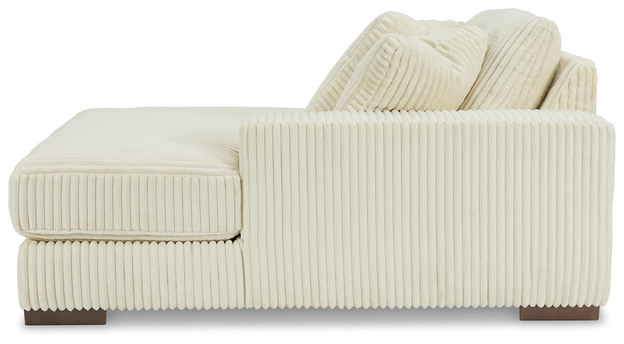 Lindyn Sectional with Chaise - Home Furniture And More (Brentwood, MD)