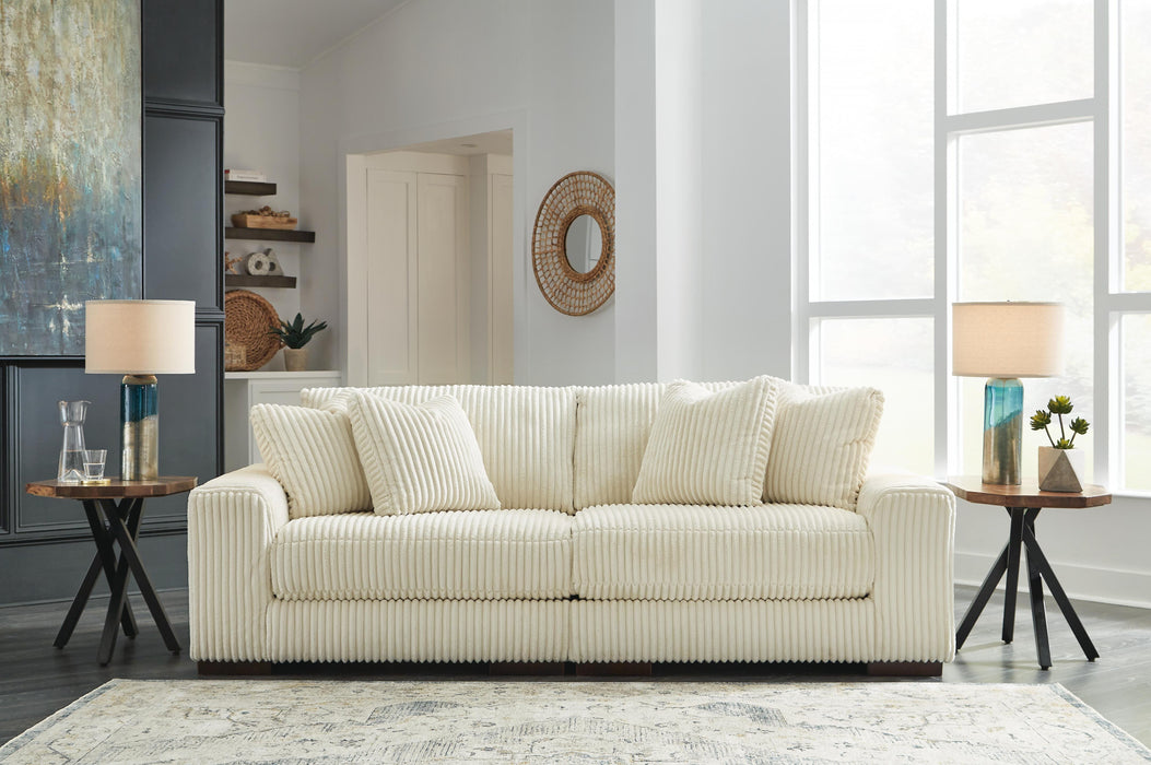 Lindyn Sectional Sofa - Home Furniture And More (Brentwood, MD)