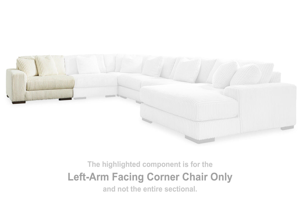 Lindyn Sectional with Chaise - Home Furniture And More (Brentwood, MD)