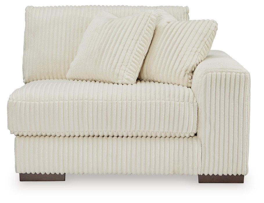 Lindyn Sectional - Home Furniture And More (Brentwood, MD)
