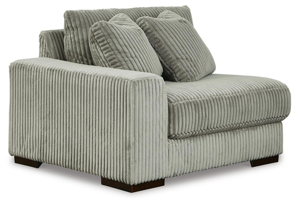 Lindyn Sectional Sofa - Home Furniture And More (Brentwood, MD)