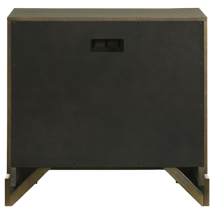 Gran Park Nightstand - Home Furniture And More (Brentwood, MD)