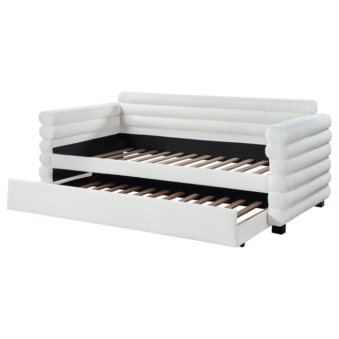 Patricia Daybed with Trundle - Home Furniture And More (Brentwood, MD)