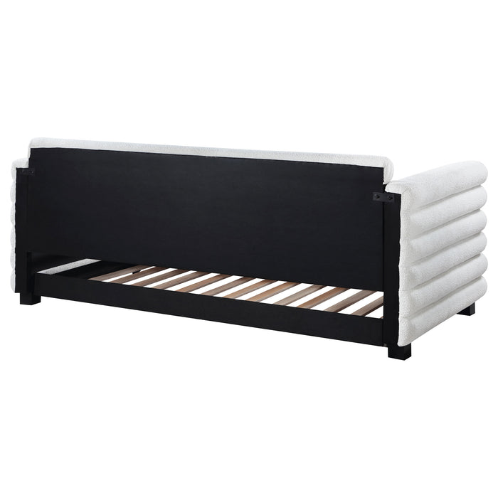 Patricia Daybed with Trundle - Home Furniture And More (Brentwood, MD)