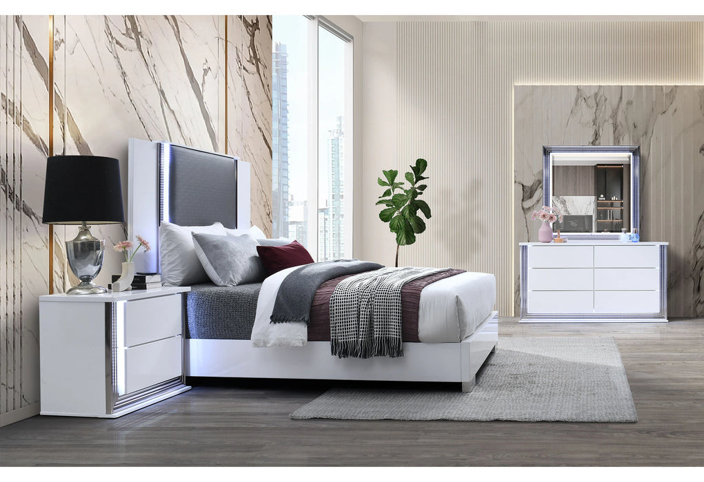 Ylime Smooth White Bed, Dresser, Mirror, Nightstand