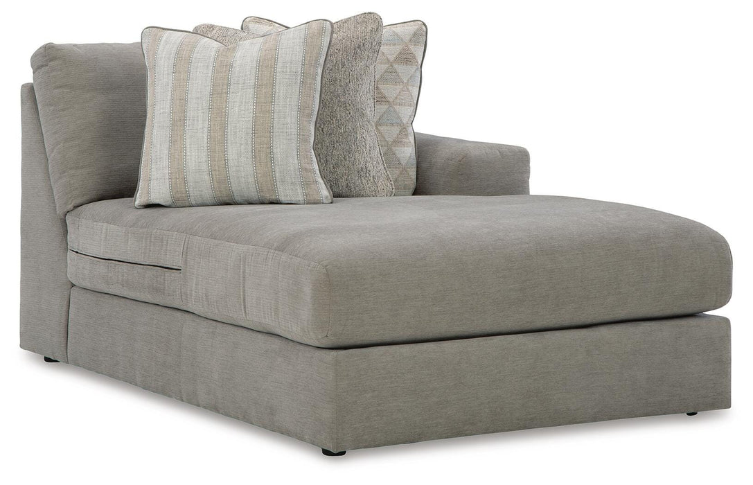 Avaliyah Sectional with Chaise - Home Furniture And More (Brentwood, MD)