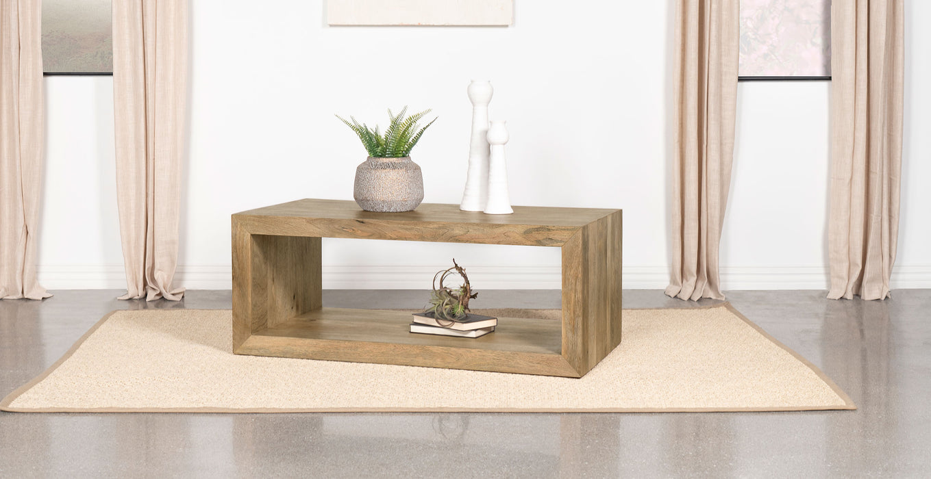 Benton Coffee Table - Home Furniture And More (Brentwood, MD)