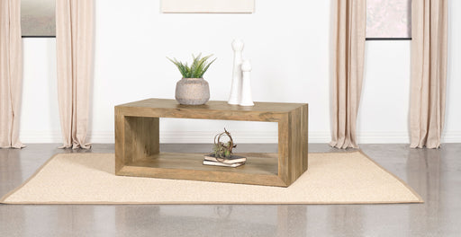 Benton Coffee Table - Home Furniture And More (Brentwood, MD)