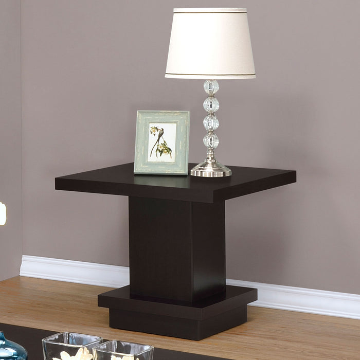 Reston End Table - Home Furniture And More (Brentwood, MD)