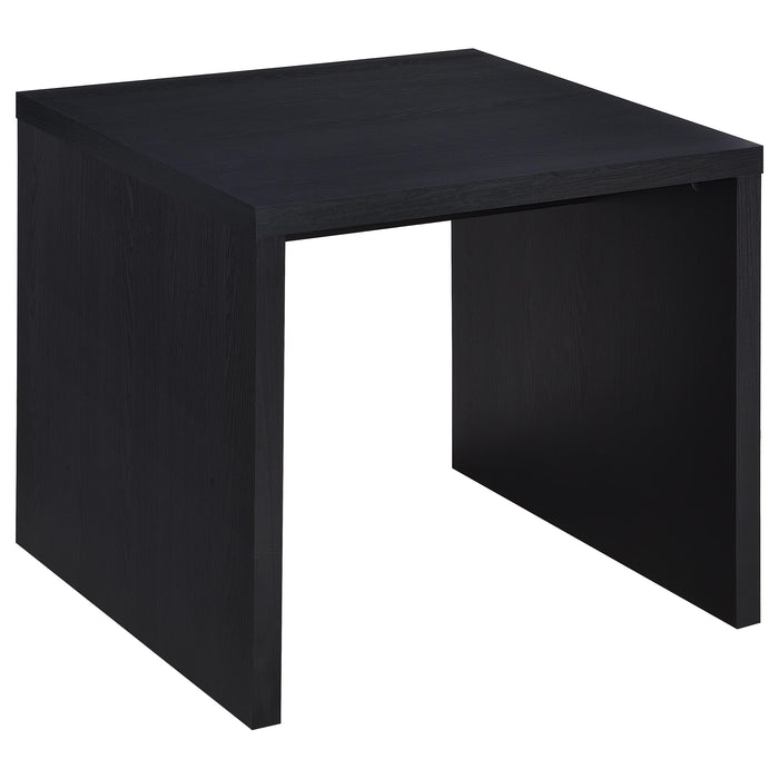 Knapp End Table - Home Furniture And More (Brentwood, MD)