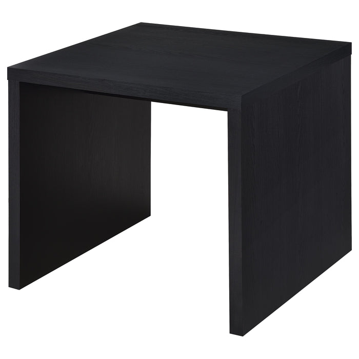 Knapp End Table - Home Furniture And More (Brentwood, MD)