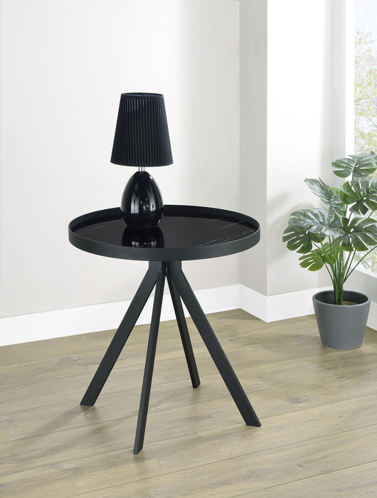 Briggs End Table - Home Furniture And More (Brentwood, MD)
