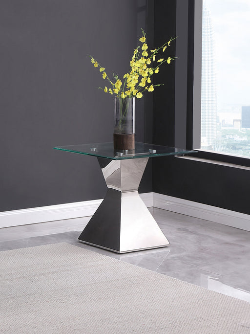 Jenny End Table - Home Furniture And More (Brentwood, MD)