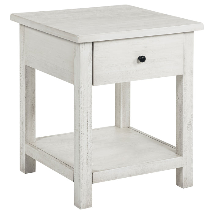 Payne End Table - Home Furniture And More (Brentwood, MD)