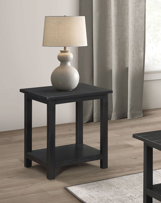 Payne End Table - Home Furniture And More (Brentwood, MD)