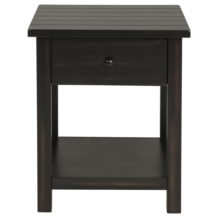 Payne End Table - Home Furniture And More (Brentwood, MD)