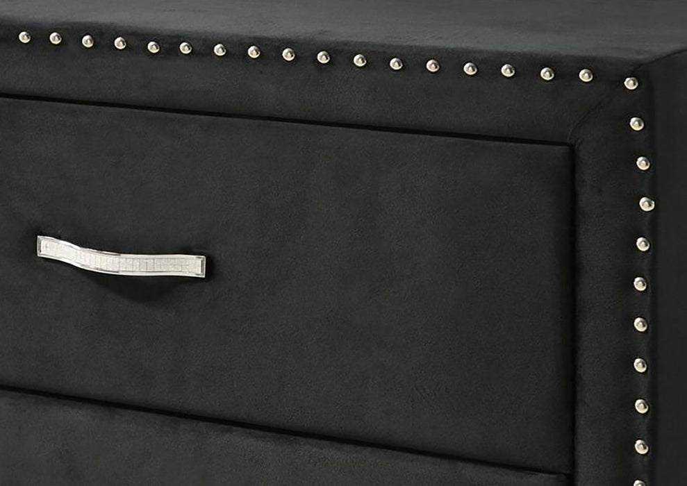 Lucinda 5 Drawer Chest In Black - Home Furniture And More (Brentwood, MD)