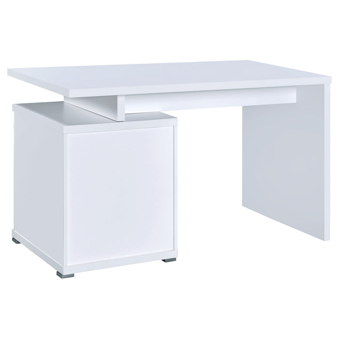 Irving Computer Desk - Home Furniture And More (Brentwood, MD)