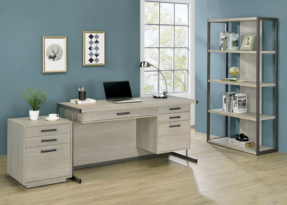 Loomis Computer Desk - Home Furniture And More (Brentwood, MD)