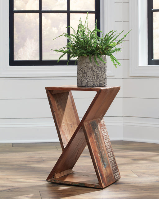 Lily Side Table - Home Furniture And More (Brentwood, MD)