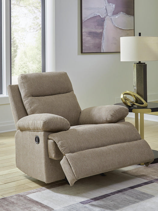 Side-Swipe Recliner - Home Furniture And More (Brentwood, MD)