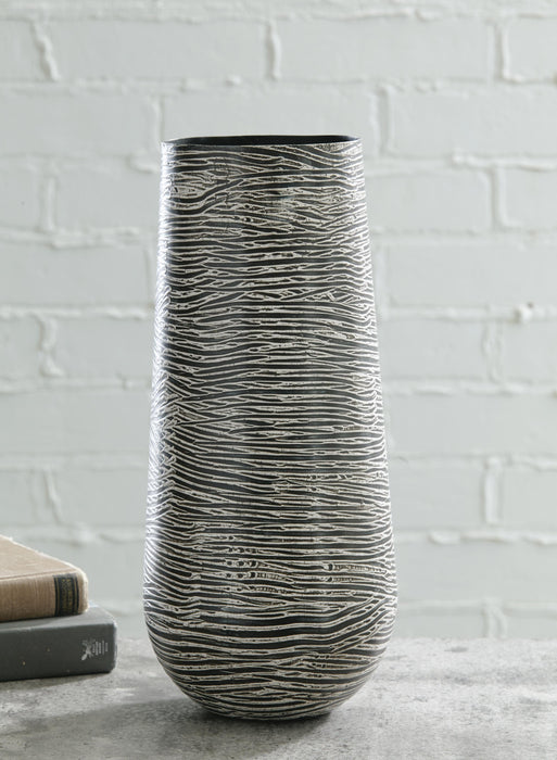 Fynn Vase - Home Furniture And More (Brentwood, MD)