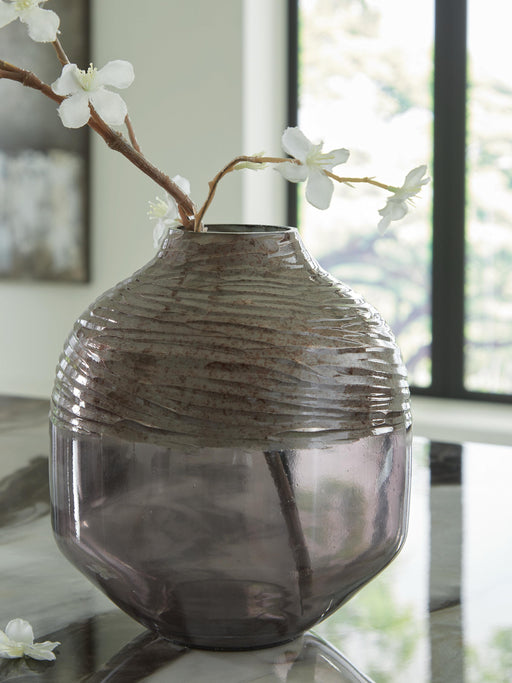 Harpwick Vase - Home Furniture And More (Brentwood, MD)
