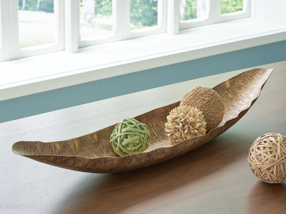 Wystenburg Tray - Home Furniture And More (Brentwood, MD)