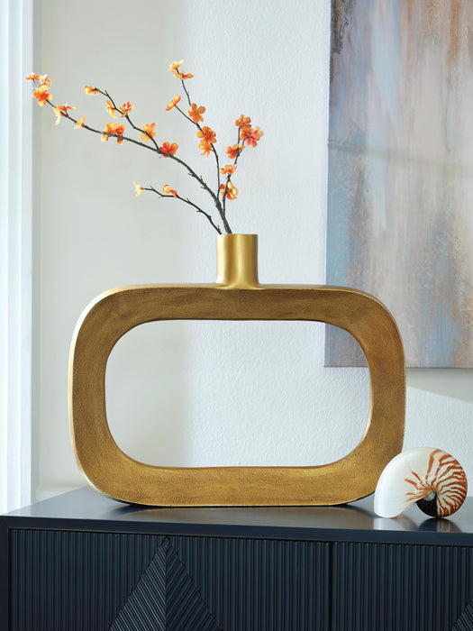 Lawtonville Vase - Home Furniture And More (Brentwood, MD)