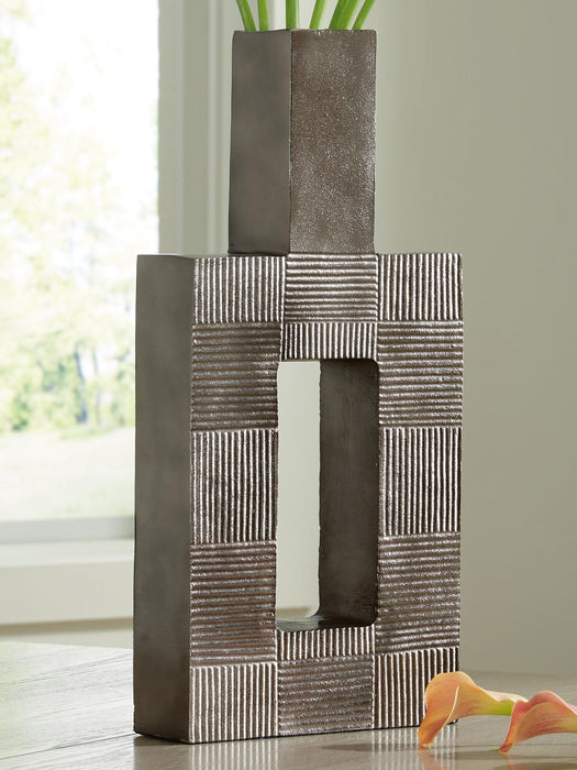 Wrengrove Vase - Home Furniture And More (Brentwood, MD)