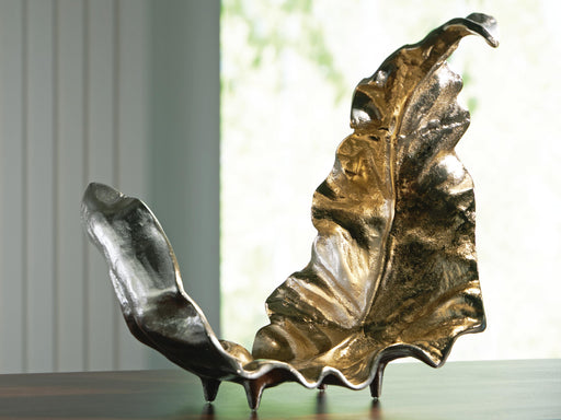 Darinsen Sculpture - Home Furniture And More (Brentwood, MD)