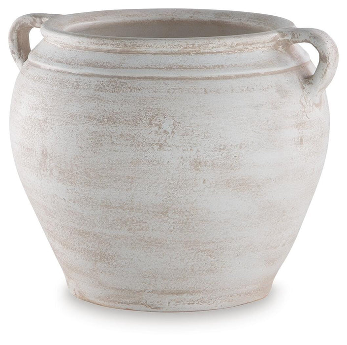 Meadie Vase - Home Furniture And More (Brentwood, MD)