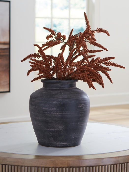 Meadie Vase - Home Furniture And More (Brentwood, MD)