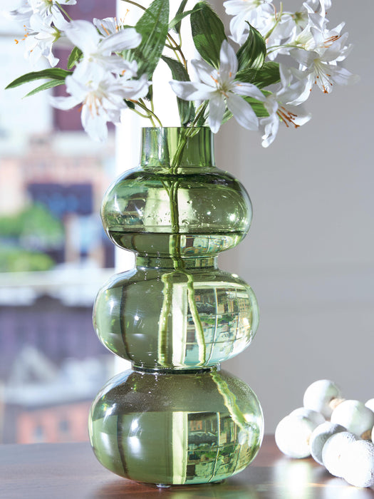 Renethorne Vase - Home Furniture And More (Brentwood, MD)