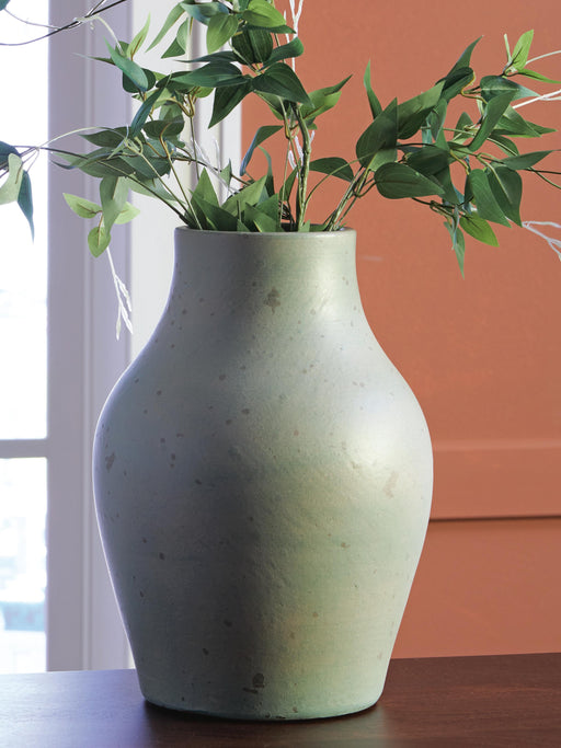 Baychester Vase - Home Furniture And More (Brentwood, MD)