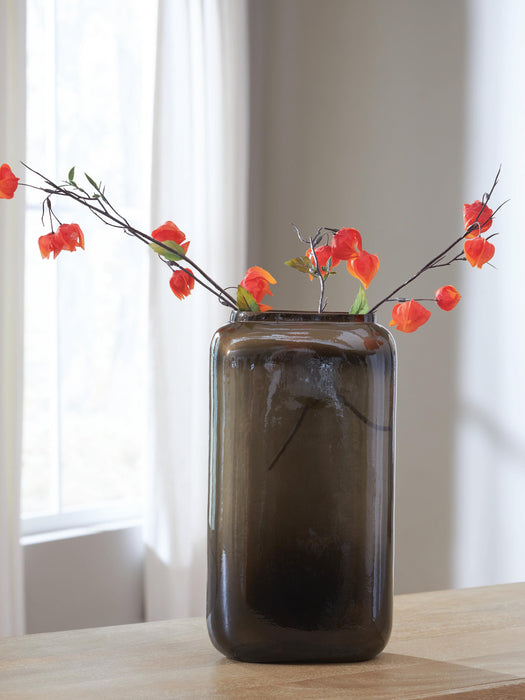 Sumner Vase - Home Furniture And More (Brentwood, MD)