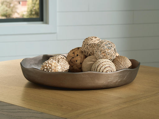 Wallmen Tray - Home Furniture And More (Brentwood, MD)