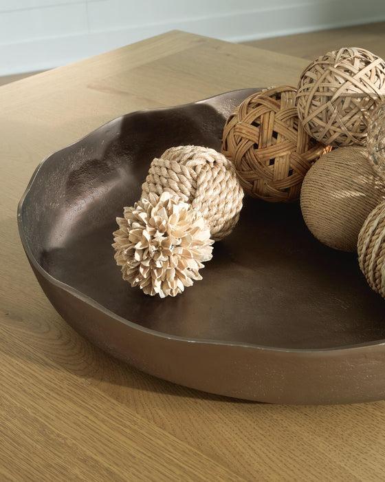 Wallmen Tray - Home Furniture And More (Brentwood, MD)