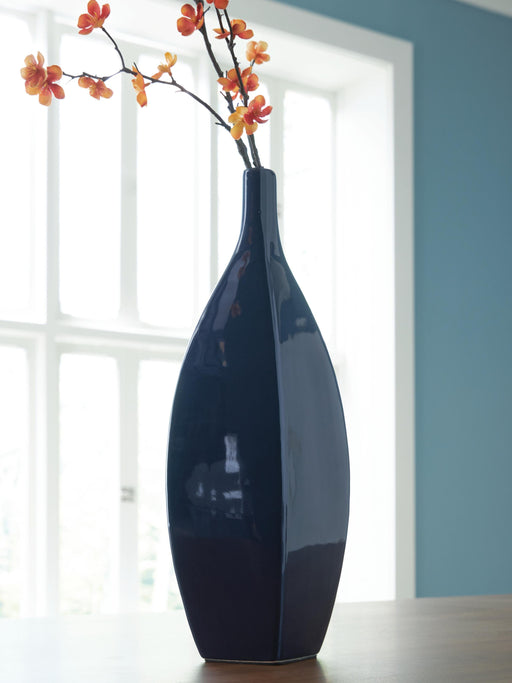 Abtinson Vase - Home Furniture And More (Brentwood, MD)