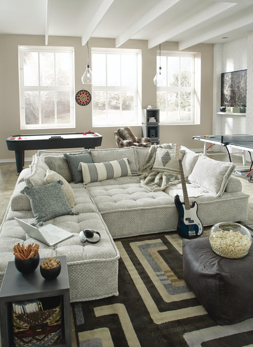 Bales Accent Chair - Home Furniture And More (Brentwood, MD)