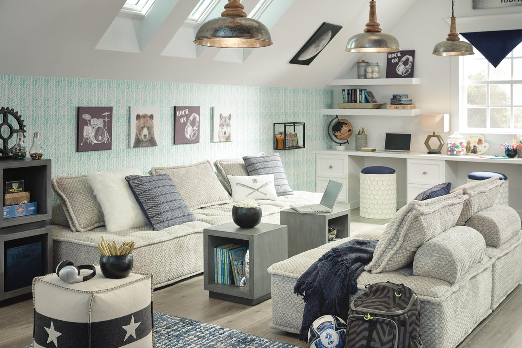 Bales Accent Chair - Home Furniture And More (Brentwood, MD)