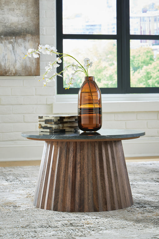 Ceilby Accent Coffee Table - Home Furniture And More (Brentwood, MD)
