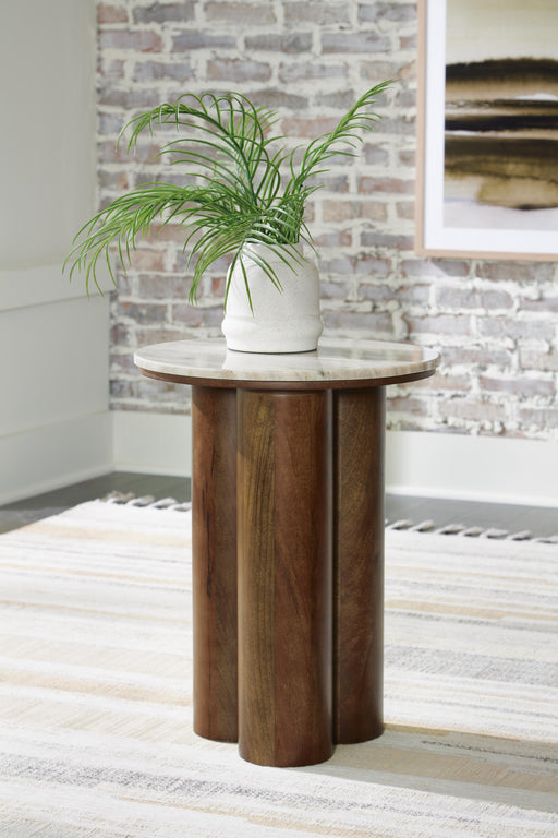 Henfield Accent Table - Home Furniture And More (Brentwood, MD)